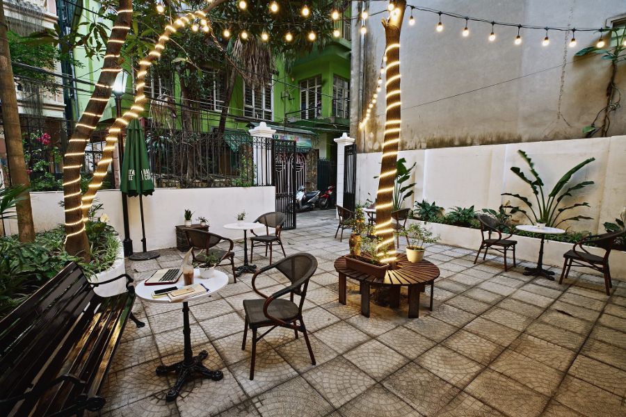 Những lưu ý khi mua bàn ghế cafe cũ