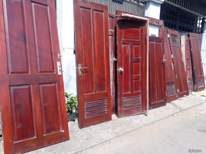 Thu mua cửa cũ